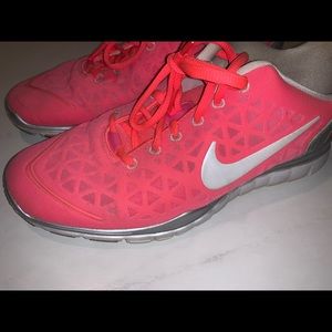 Nike Free fit 2 size 9